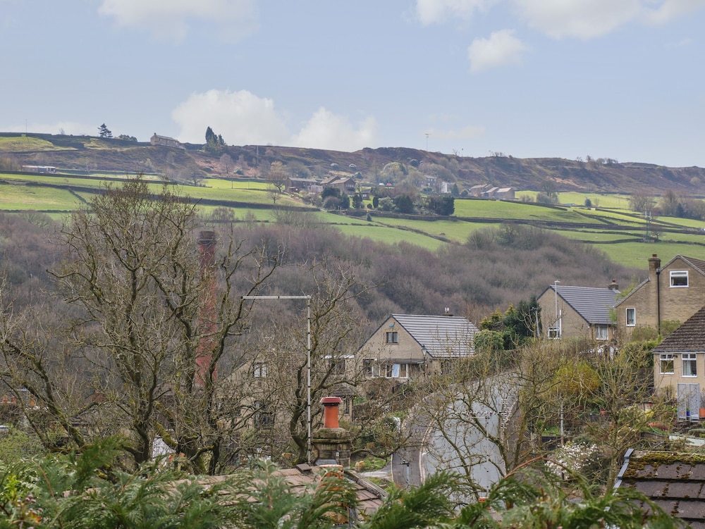 The Old Post Office - Pet Friendly Group Stays in Holmfirth