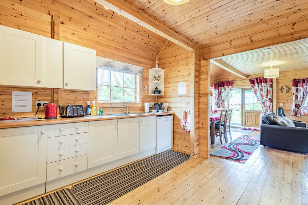 Robin Lodge