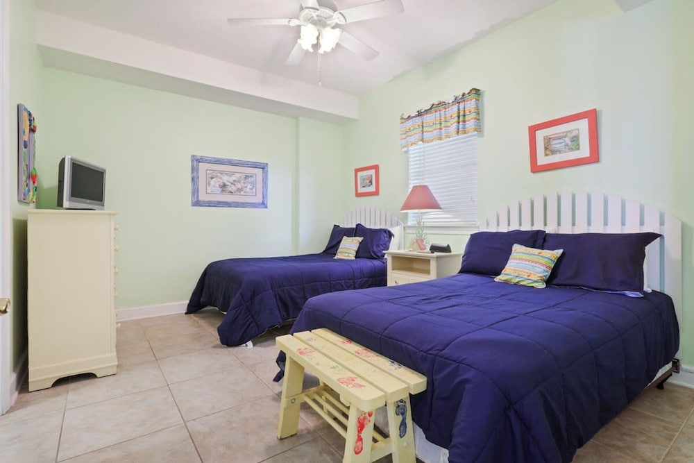 Regency Isle 711 2 BR 2 5 BA Sleep 8 Gulf-front