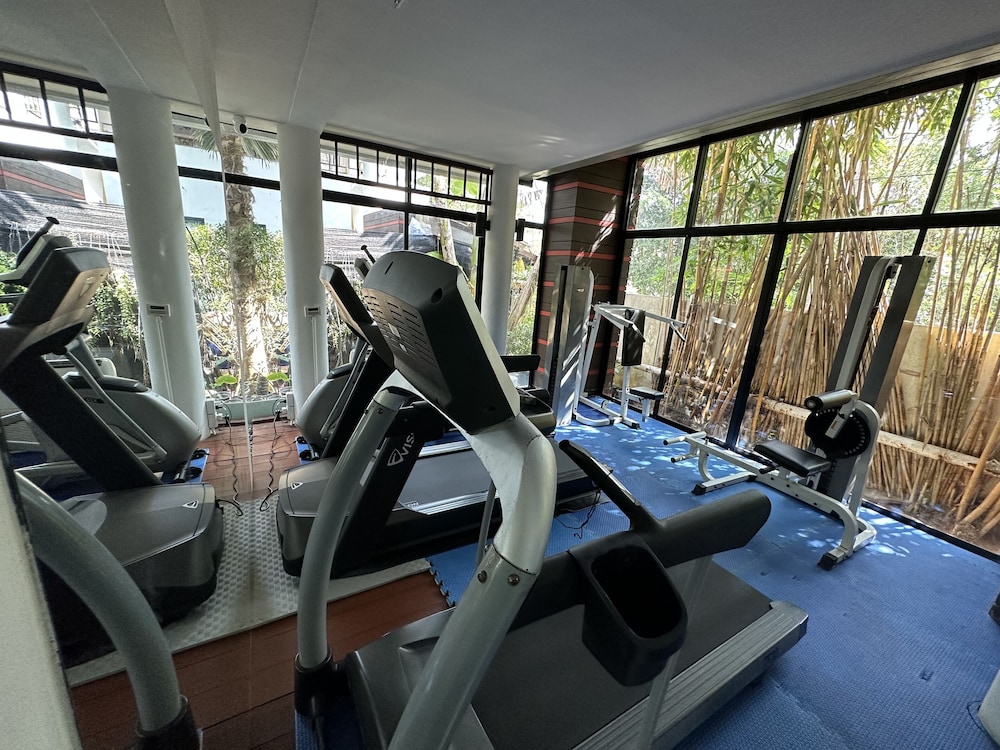 Navatara Phuket Resort