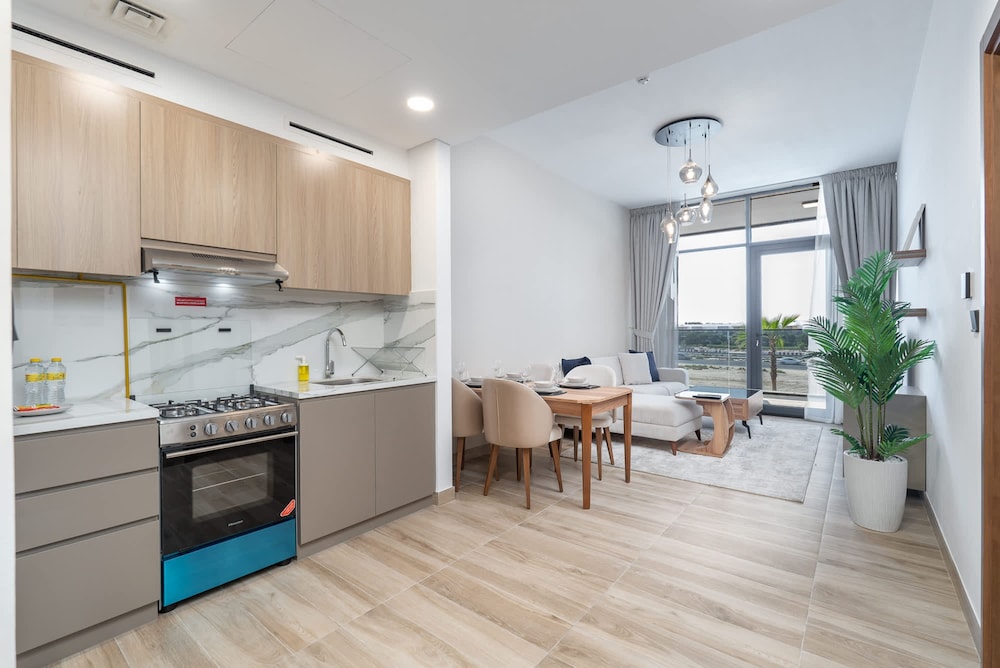 Stay in Studio City at Celia Residence Perfect for 2