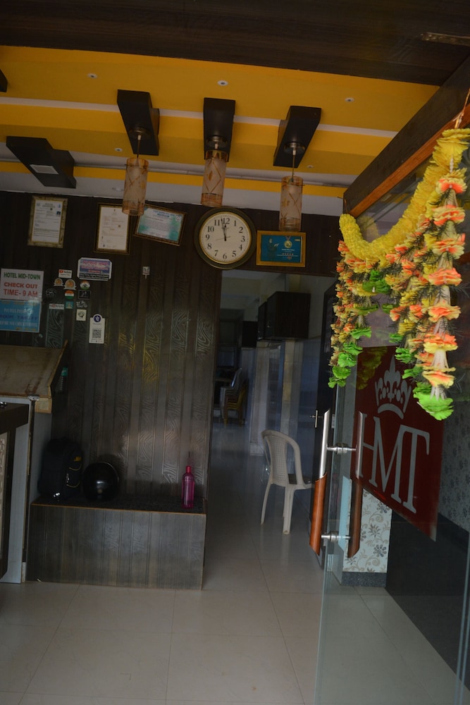 Hotel Mid Town Daringbadi