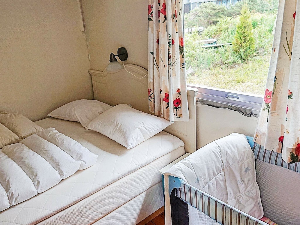 5 Person Holiday Home in OS view 2