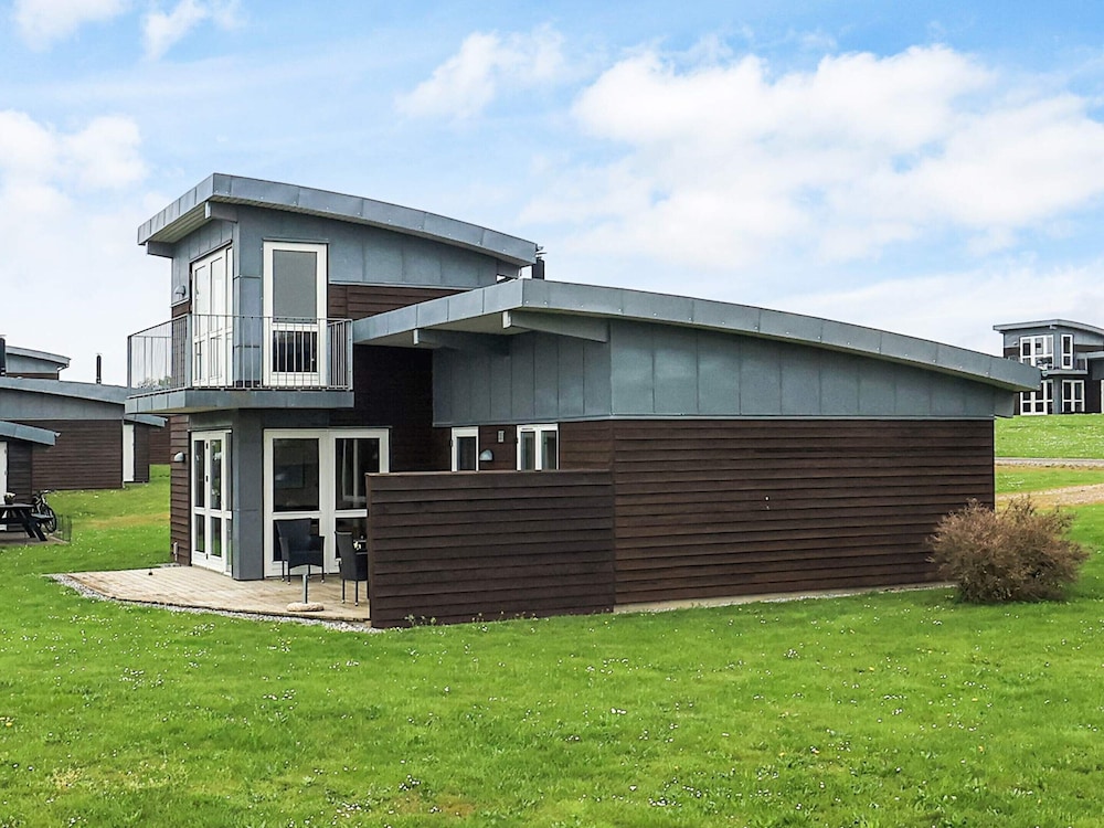 Well-maintained Holiday Home in Faborg