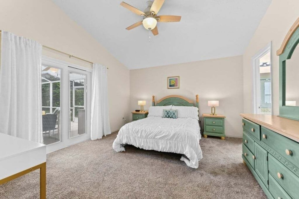 Oak Island Gem Cozy 4br Pool Home Near Disney 4 Bedroom Villa