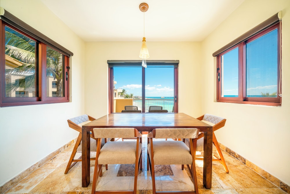 Luxury Beachfront Condo 3 BR - El Faro Ref 301