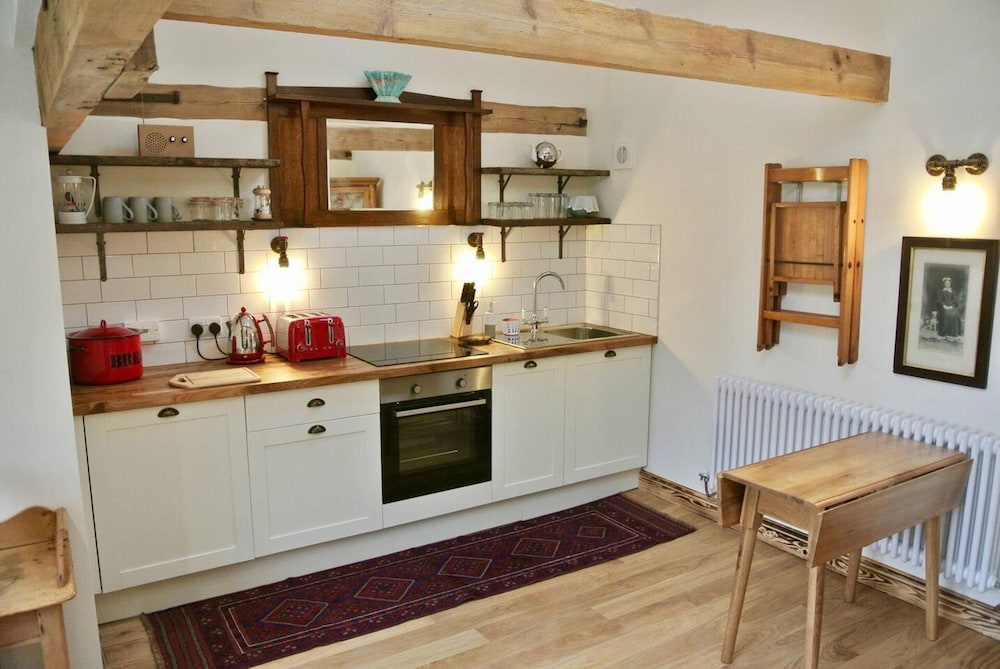 Nest Holiday Hideaway Wren Cottage Stunning Area! view 4