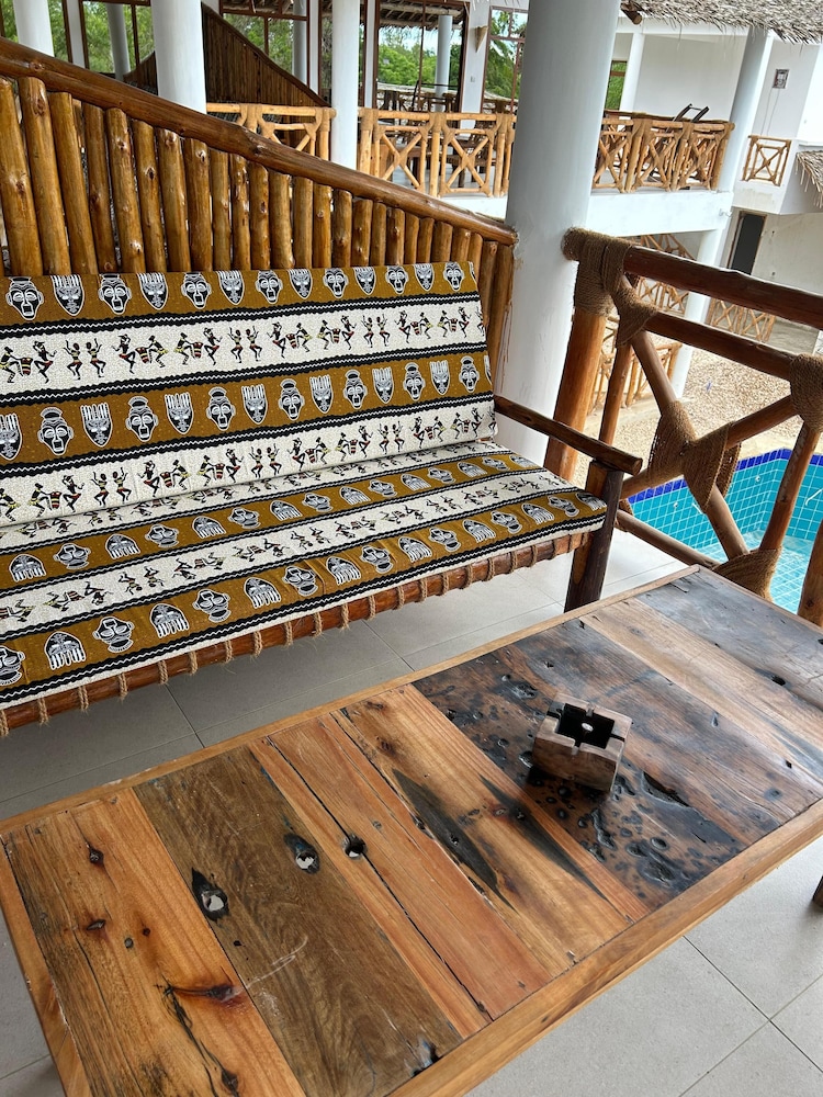 M&M VILLAS ZANZIBAR