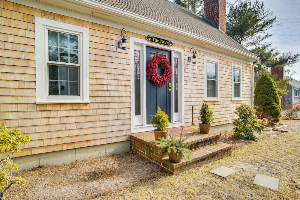Cape Cod Perfection - Mid-cape Chatham!