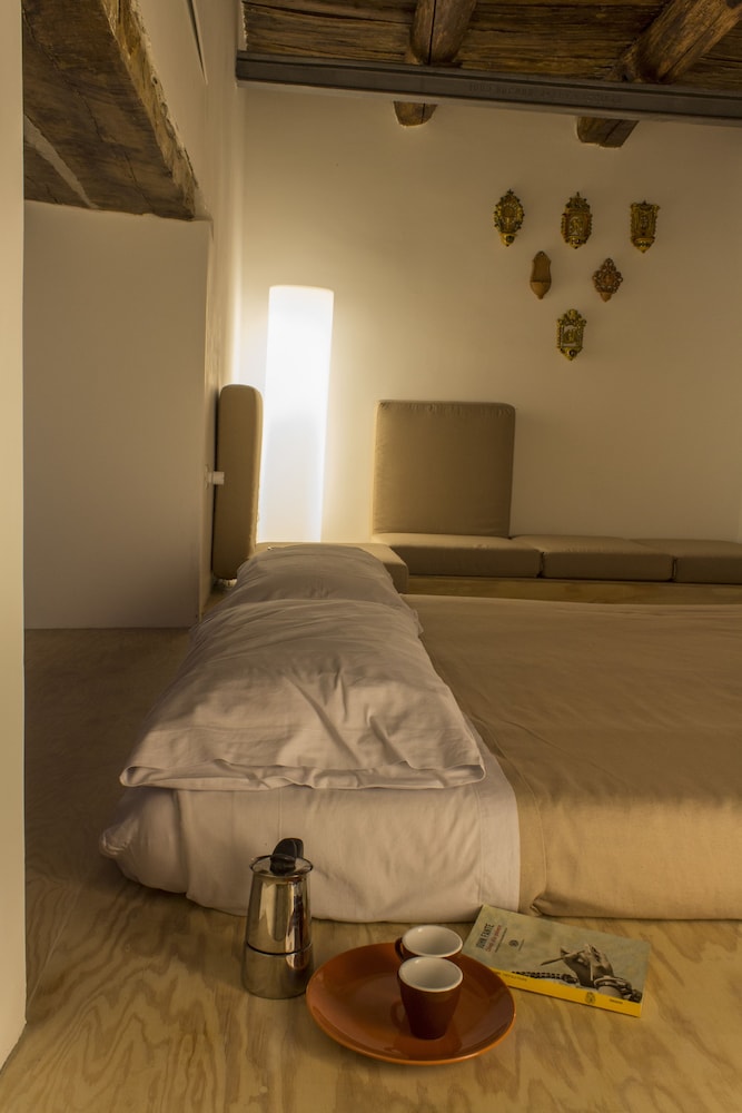 Casa Latina B&B