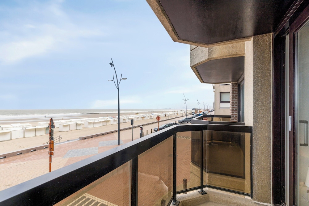 Apartment in Blankenberge by the Sea