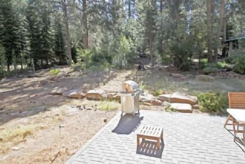 Lake Tahoe Vacations - Pine Needle Meadows - Property Image 8