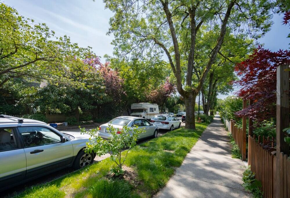 Newly Reno d 2 Bdrm Kitsilano - Centrally Located