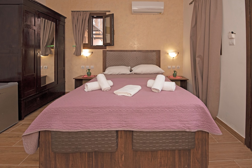 Arionos Rooms