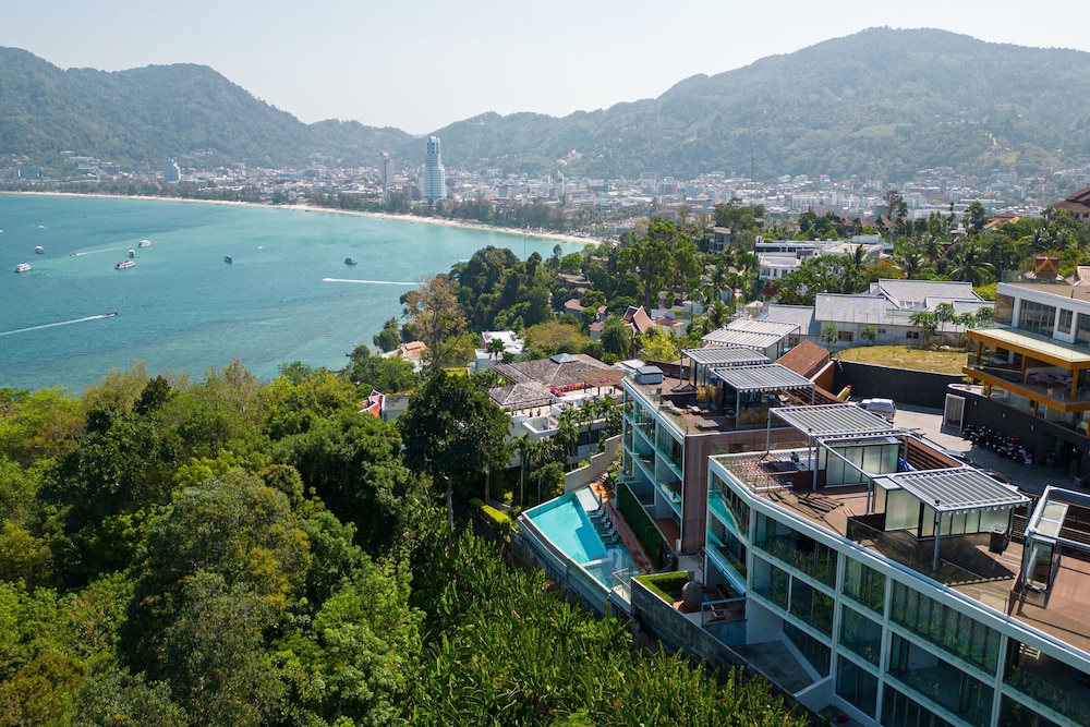 SeaView 3BR Apartment 812 in BluePoint