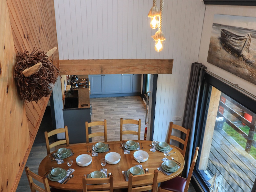 Doune Bay Lodge