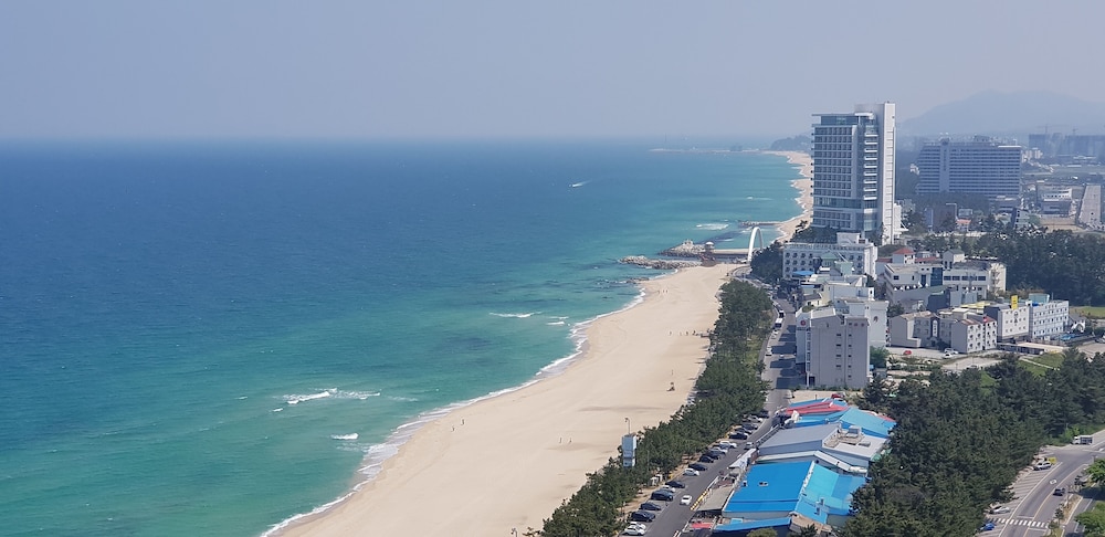 Gangneung Ocean Marina Pension - Hostel view 2