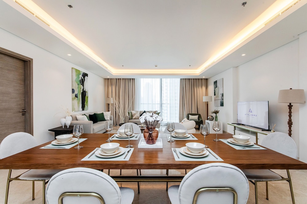 Luxe 3BR with Burj Khalifa view