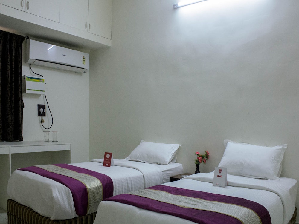 OYO 4189 Rose Flower Service Apartment