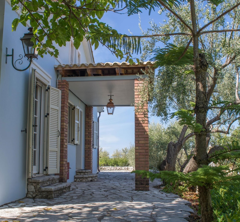 Villa Kiparissi - Agios Nikitas Villas view 2