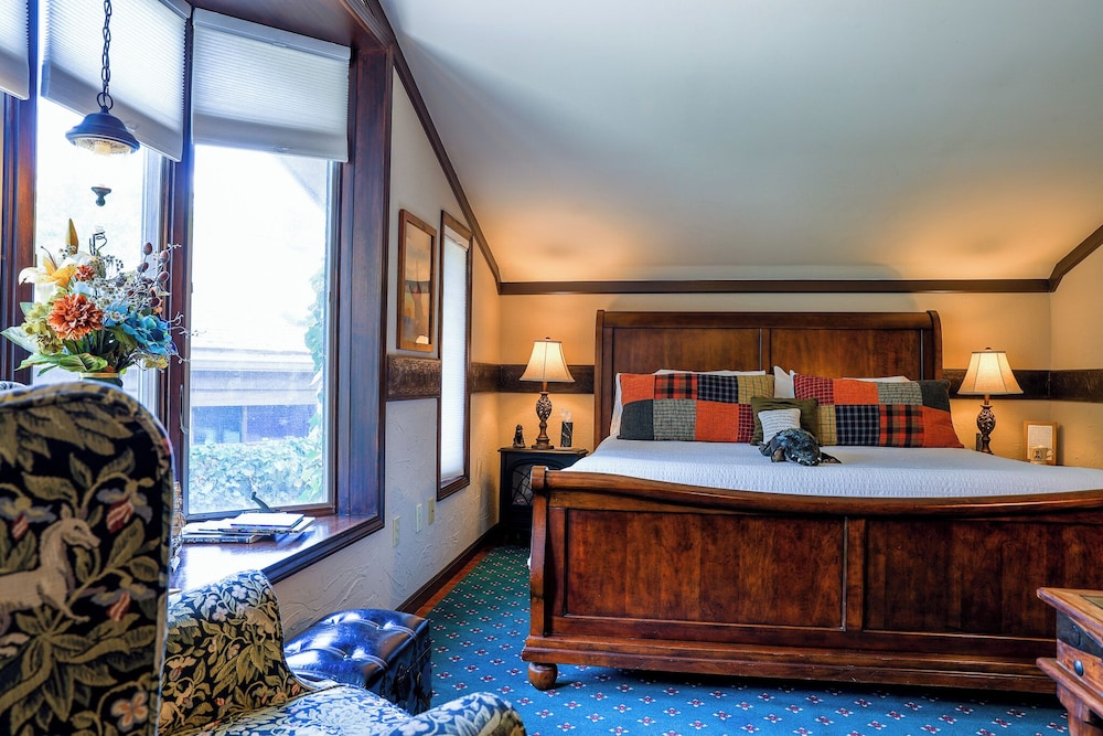 Stone Chalet B&B Inn and Event Center