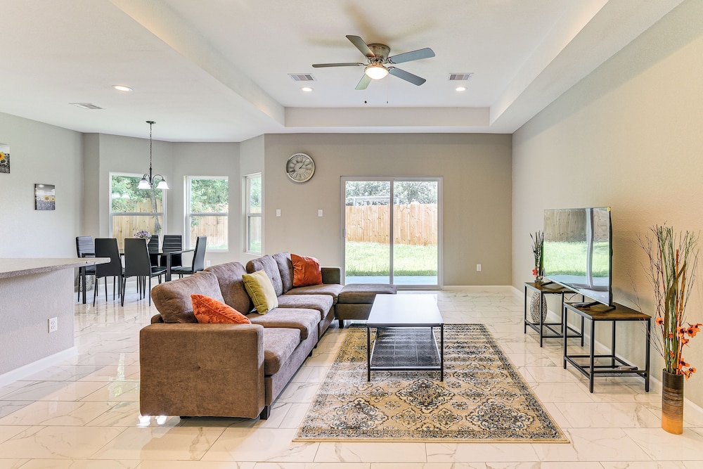 11 Mi to Dtwn Houston: Family Home w/ Yard