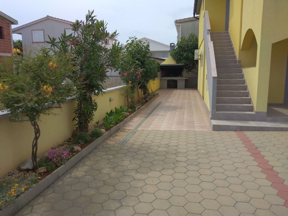 Photo 26