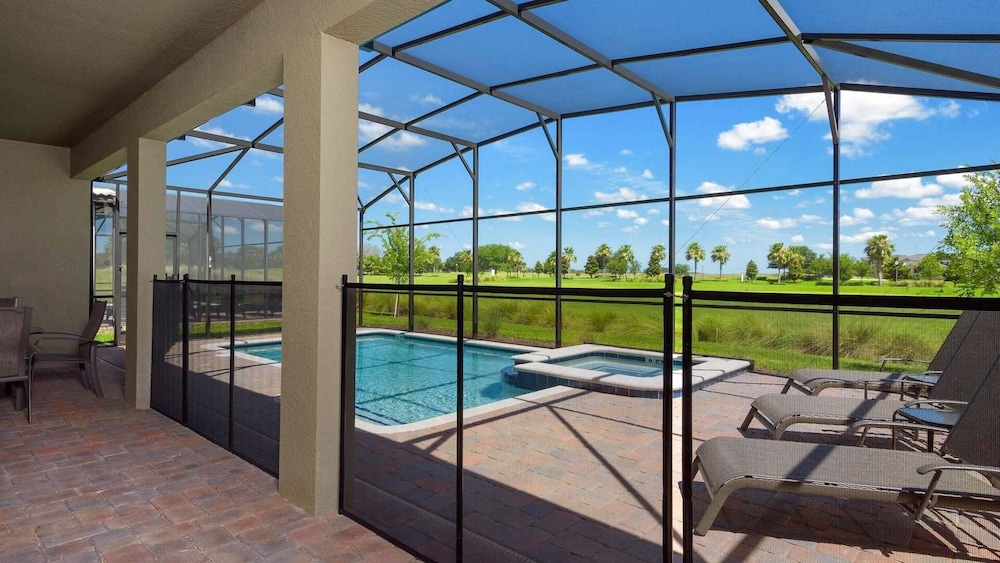 Championsgate Resort 6 Bedroom Private Pool Home with Theater 6 Home