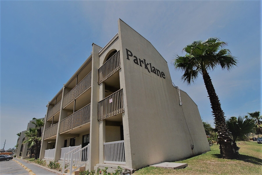 Parklane Unit #311 2 Bedroom Condo by RedAwning