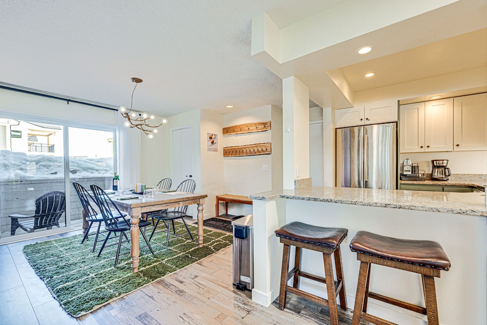 Fraser Condo w/ Ski Shuttle & Resort Amenities!