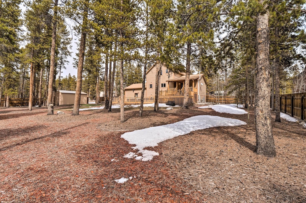 2 Mi to Dtwn: Leadville Haven w/ 2 Furnished Decks view 2