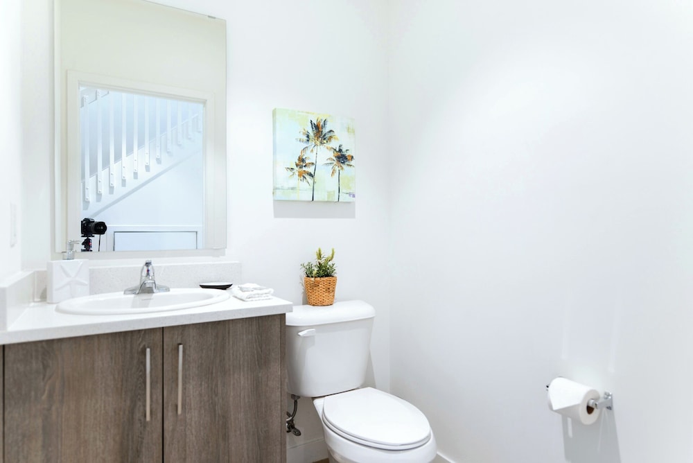 Stylish Townhouses by Design District