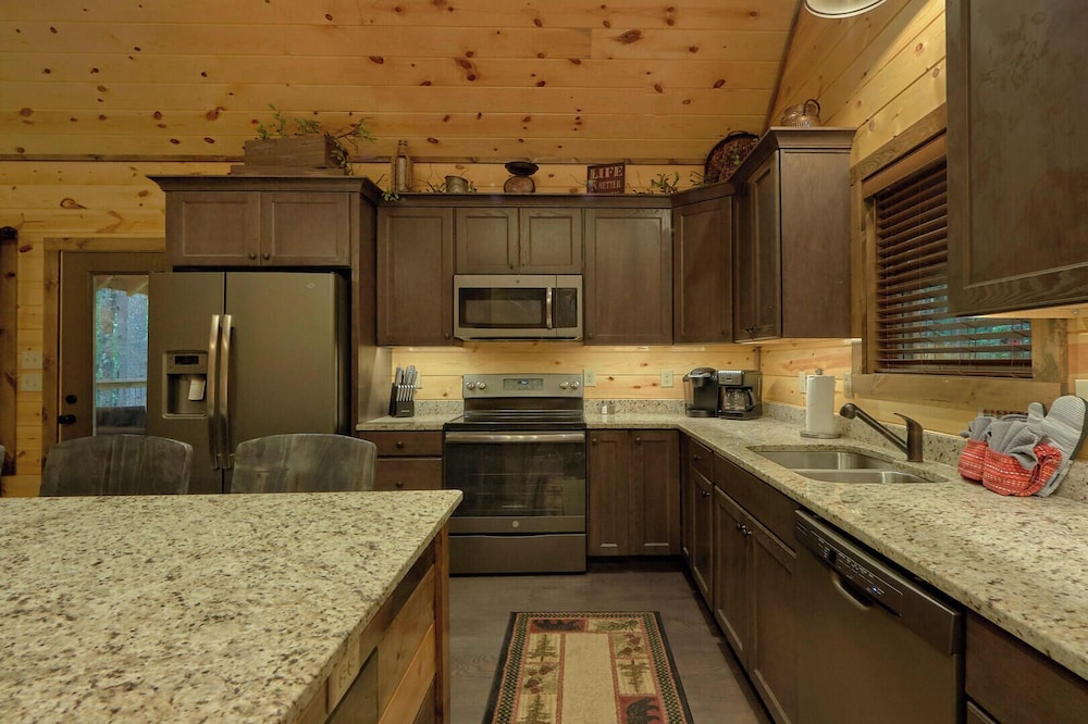 Adventure Lodge