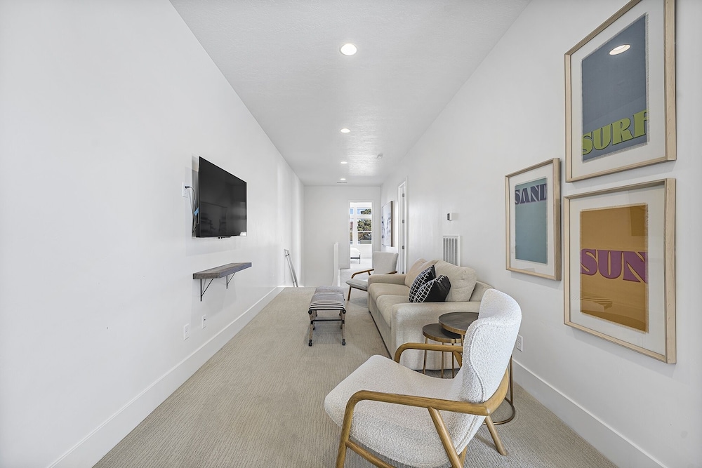 Villa #38 At Bloomington Country Club - Aaa Gateway 4 Bedroom Townhouse