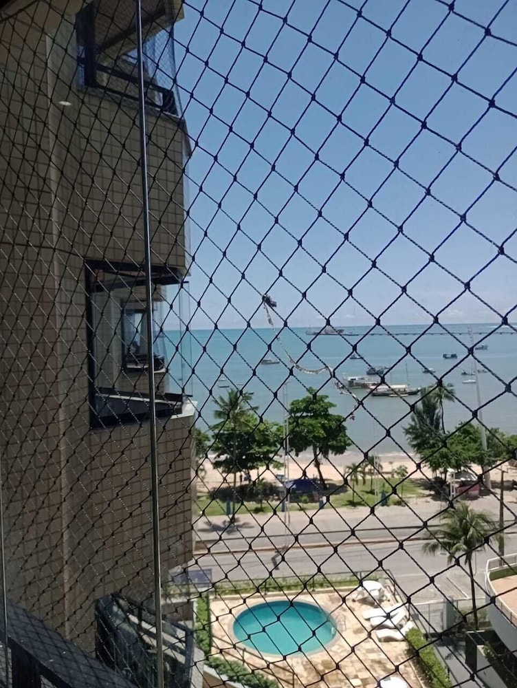 Conforto a Beira Mar no Golden Fortaleza