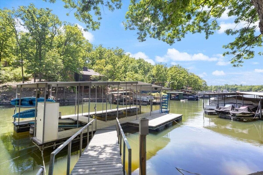 Stunning Views of the 7.5mm, Private Dock, Spacious Decks, Kayaks & More!