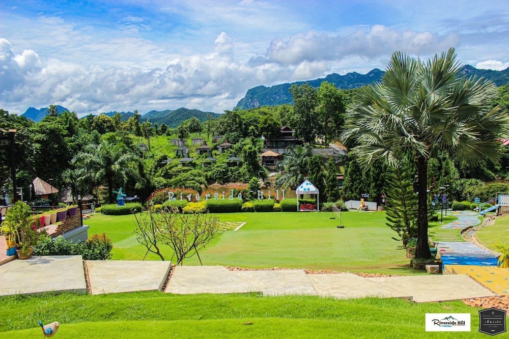 Riverside Hill Resort & Restaurant
