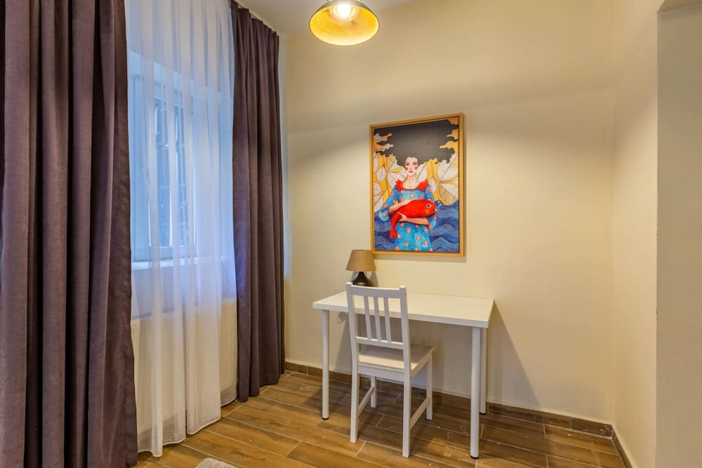 Charming Flat Near Taksim Square in Cihangir
