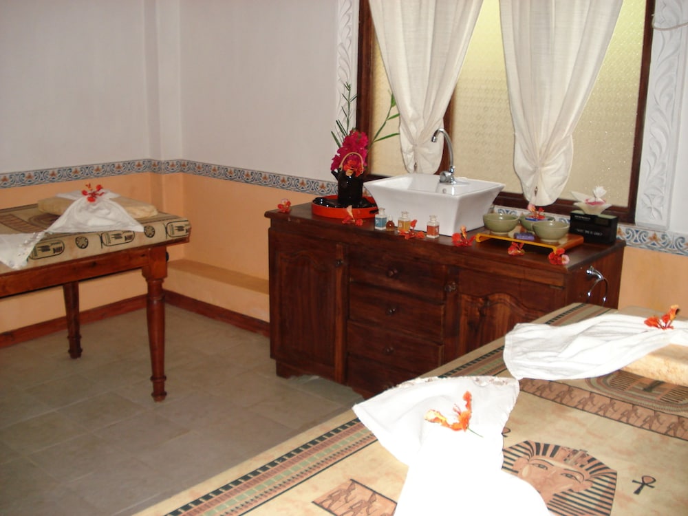 Photo 12