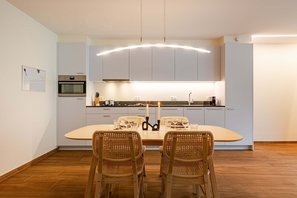 Huswell - Modern Apartment in City Center