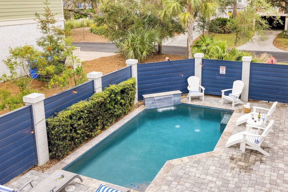 Pink Plume Coastal Escape Near Beach, Private Pool, Grill, & Luxe Interiors