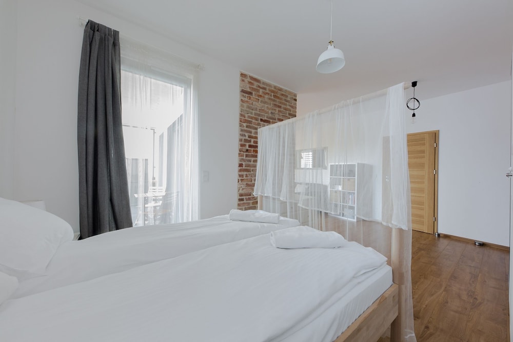 ShortStayPoland Marymoncka - B22 view 5