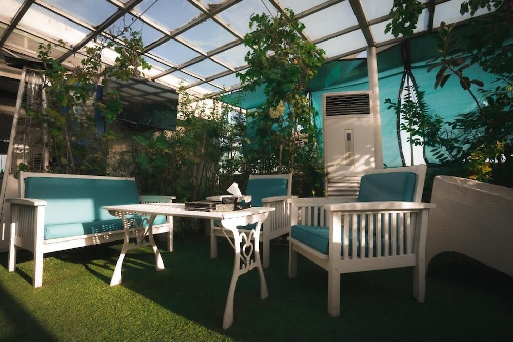 Serai Boutique Hotel