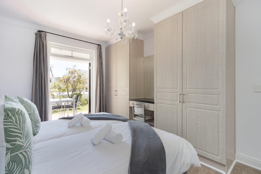 Winelands Golf Lodges at De Zalze