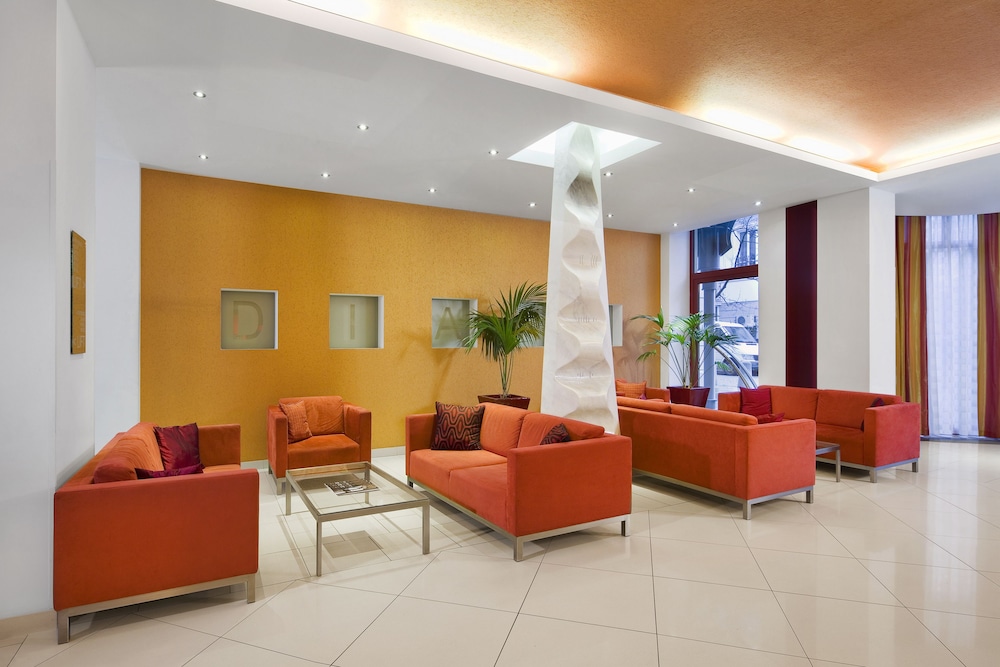 Mamaison Residence Diana - Image 2