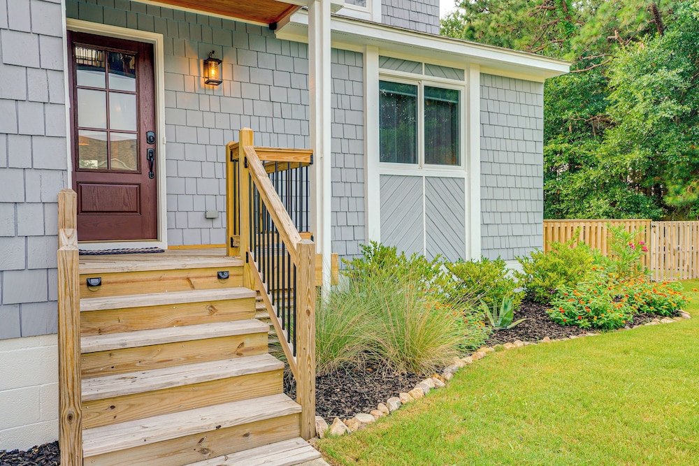 Private Beach Access & Hot Tub: Kitty Hawk Haven