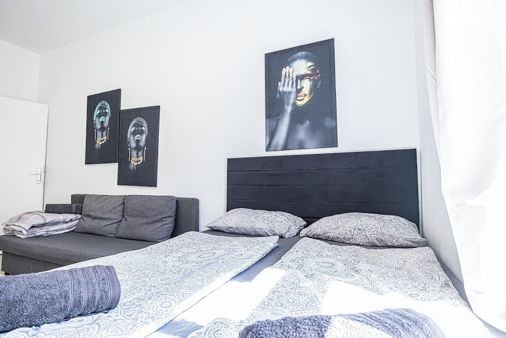 Cozy Budget 2BR Apartment Vienna