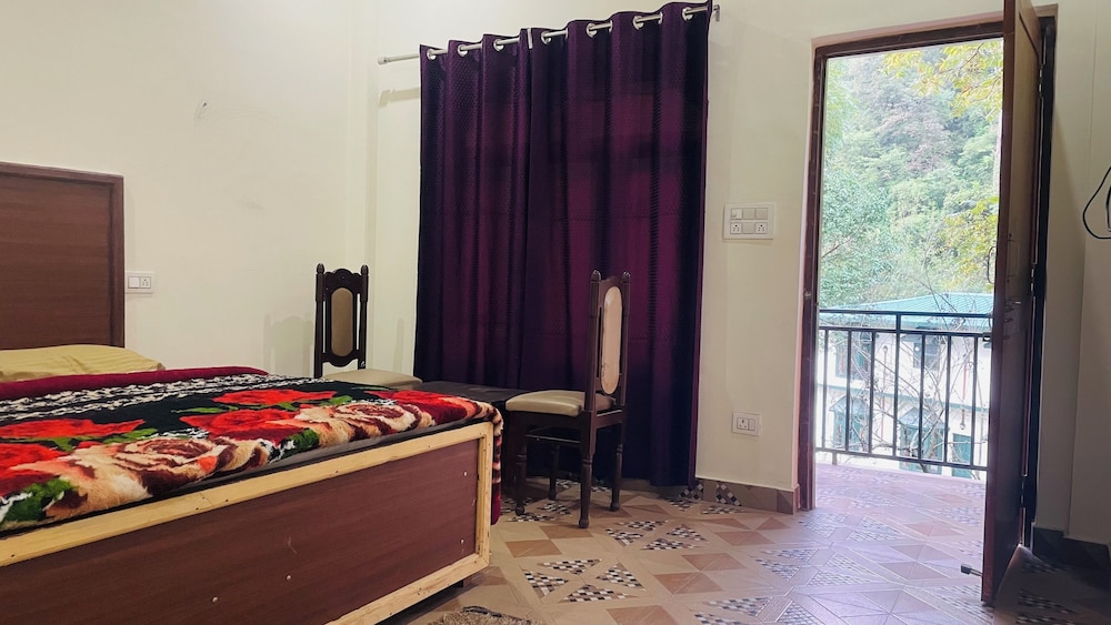 Hostel Abodes Trees of Heaven - Property Image 8