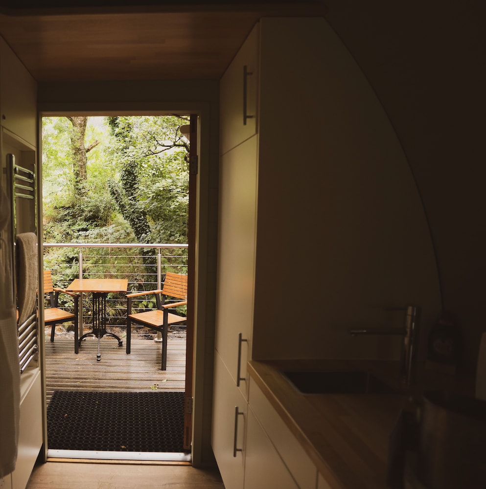RiverBeds Lodges with Hot Tubs