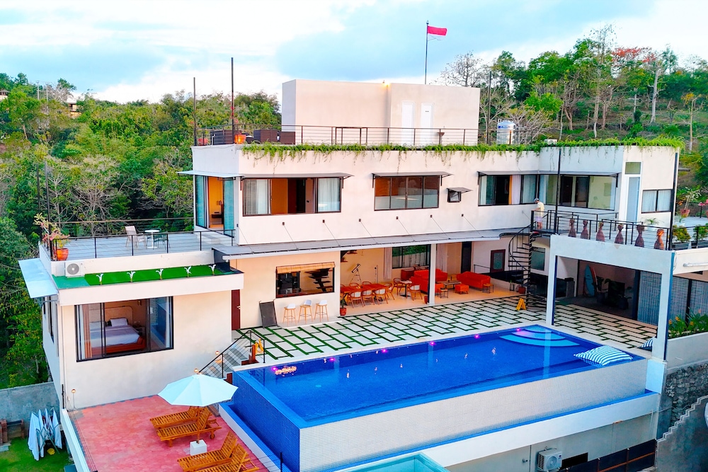 Jiya Villa Uluwatu - Panoramic Terraces with Stunning Views, Luxury Service and Entertainment
